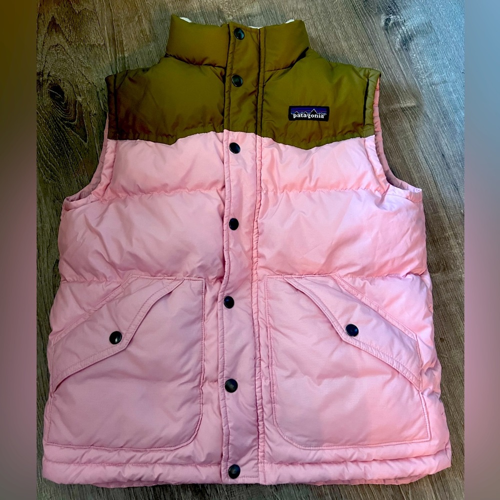 Patagonia Pink Green puffer Vest Kids 10 Medium